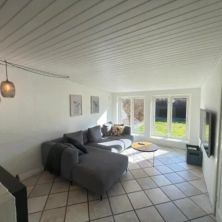 Dom wakacyjny Great Summerhouse For 6 1 Close To And Romo